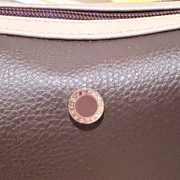 BVLGARI | Emirates First Class Toiletry Bag for Men - Picture 6 of 8